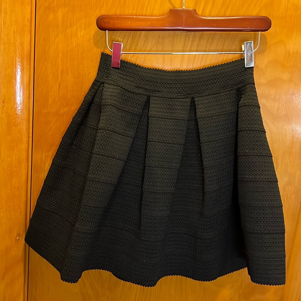Express Women SP Black Texture Flounce Skirt